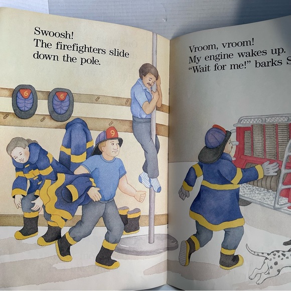 Complete 4 GIANT READERS books VINTAGE - Picture 9 of 11